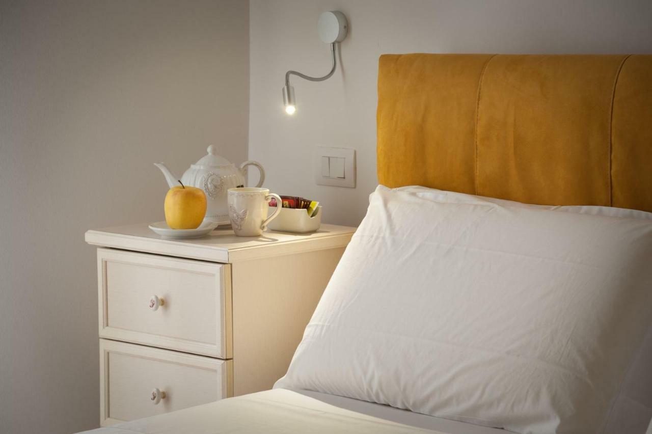 B&B Donnantonietta - Nobile Dimora มิแนร์วิโนดิเลชเช ภายนอก รูปภาพ